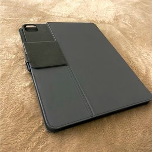 Speck case IPad Pro 12.9